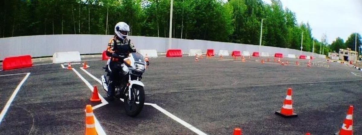 Уроки вождения мотоцикла с нуля